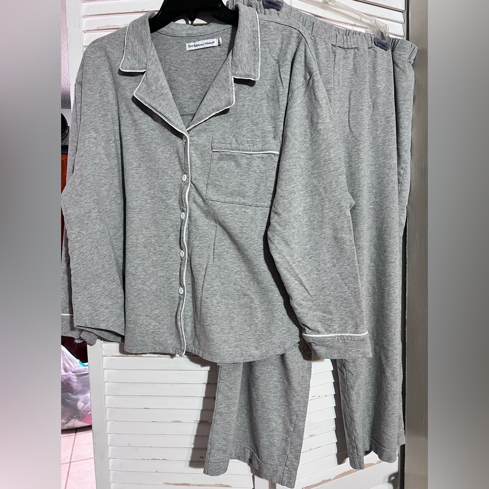 Rebecca Mincoff Cozy Grey Pajama Set Gray with White Piping 100% Cotton *measure